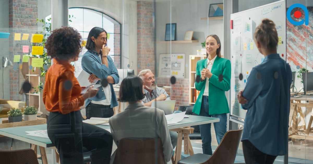 A manager delivering effective training