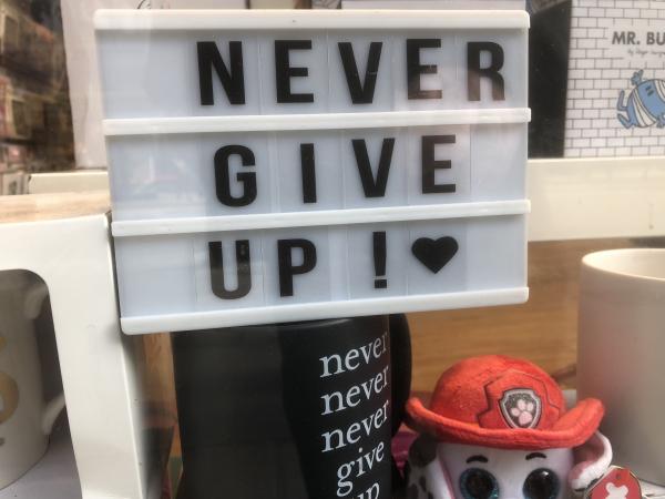 management blog - never give up